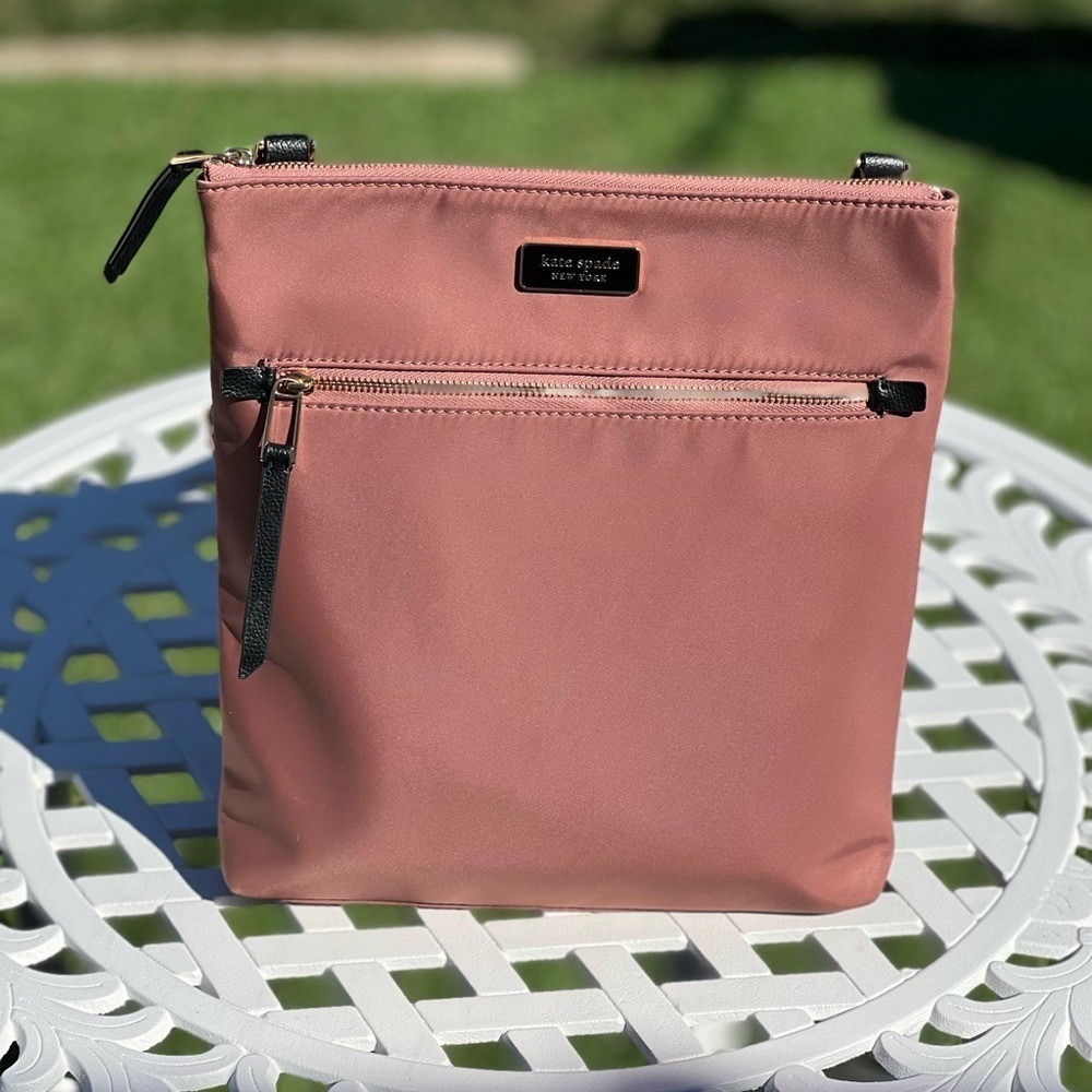 Kate‎ Spade New York Jae Flat Crossbody Bag Dusty Rose Pink Nylon WKRU6512